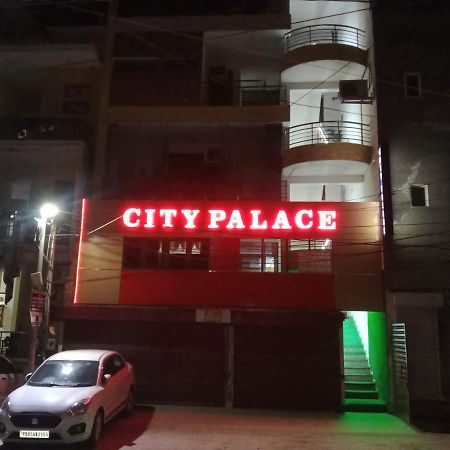 City Palace Panchkula Extérieur photo